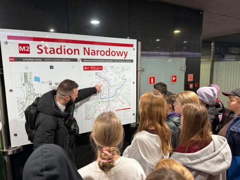 576270358 1235407208622785 1434147461544695889 n